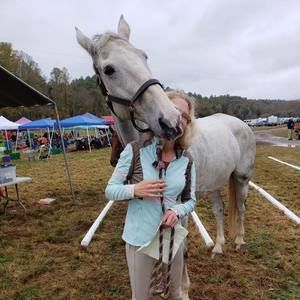 Meet your Posher, Kelly